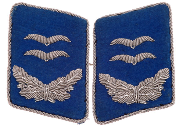 Luftwaffe Oberleutnant Medical Collar Tabs