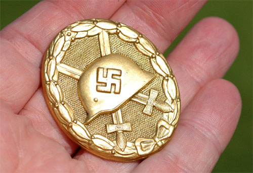 Gold Wound Badge