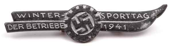 1941 DAF Winter Sports Day Badge