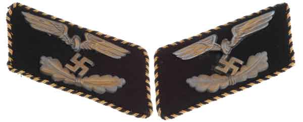 German Reichsbahn Official's Collar Tabs