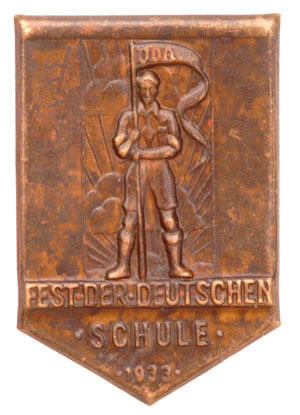 1933 VDA German People's School Festival Badge
