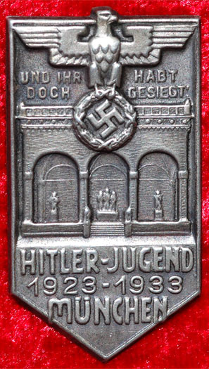 1923-33 Munich Hitler Youth Commemorative Badge