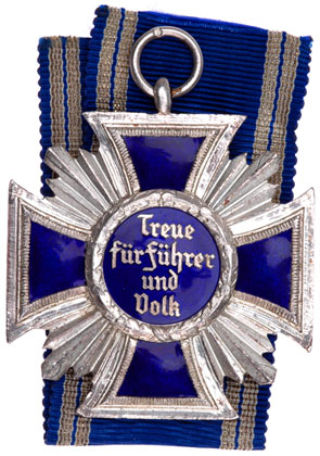 Treue fur Fuhrer und Volk 