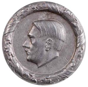 1935-36 WHW Hitler Dankt Badge