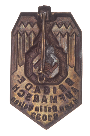 1933 SA Brigade Aufmarsch Hann Ostin Uelzen Badge
